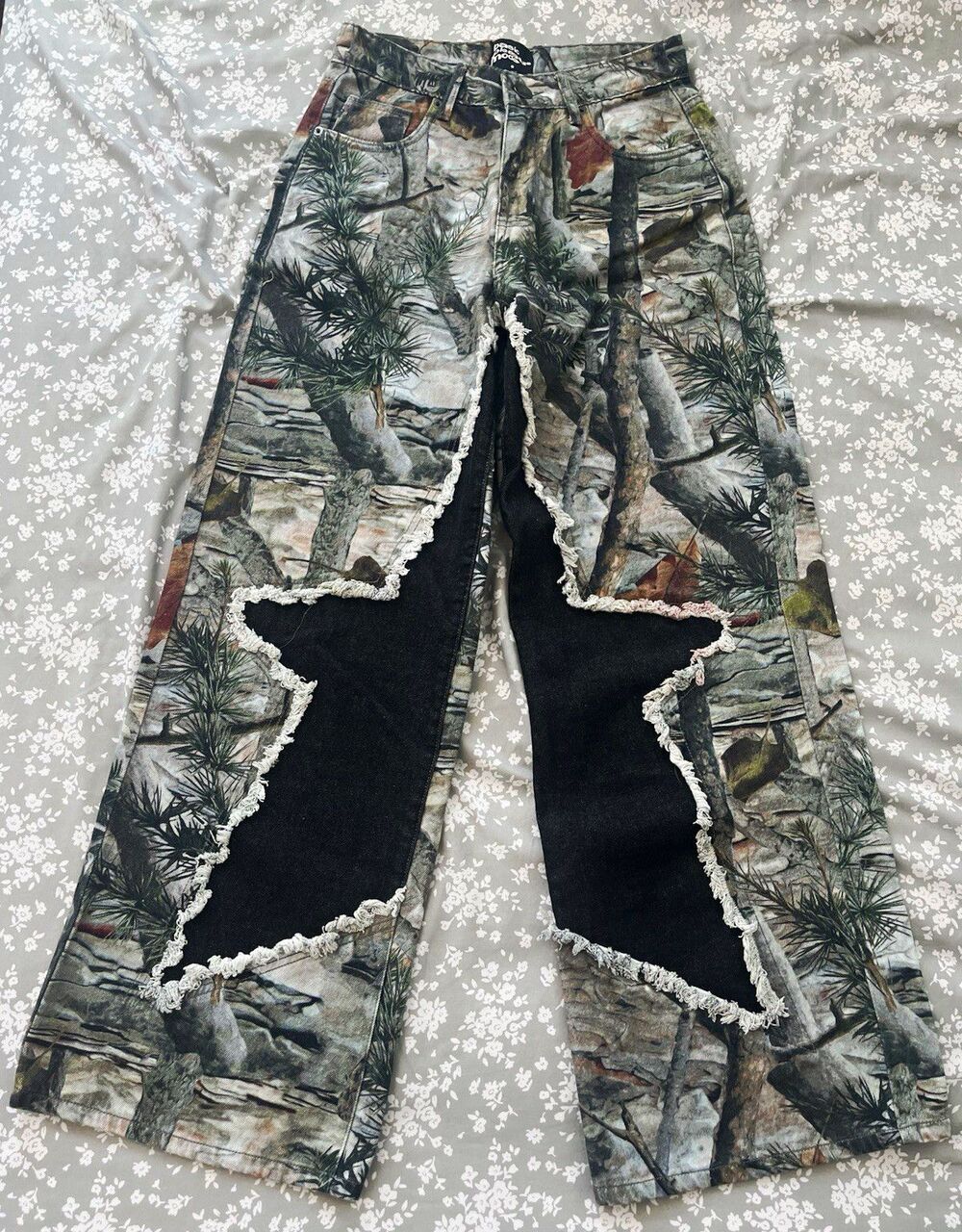 Basic Pleasure Mode X Subculture Camo Jeans Star Inlay Baggy Grunge Pants Size 8